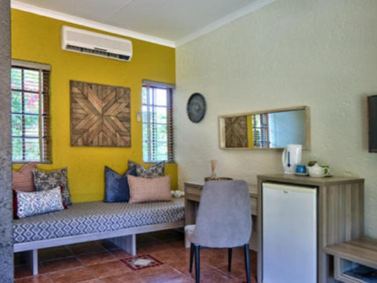 Chez Vincent Hotel Mbombela Buitenkant foto