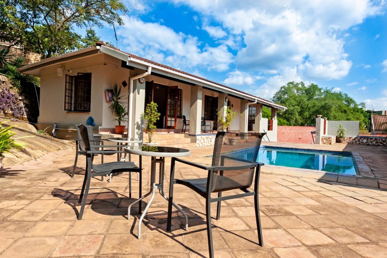 Chez Vincent Hotel Mbombela Buitenkant foto